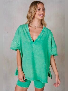 LA BIZ V-NECK TOP & BIKER SHORT MATCHING SET, GREEN, LARGE